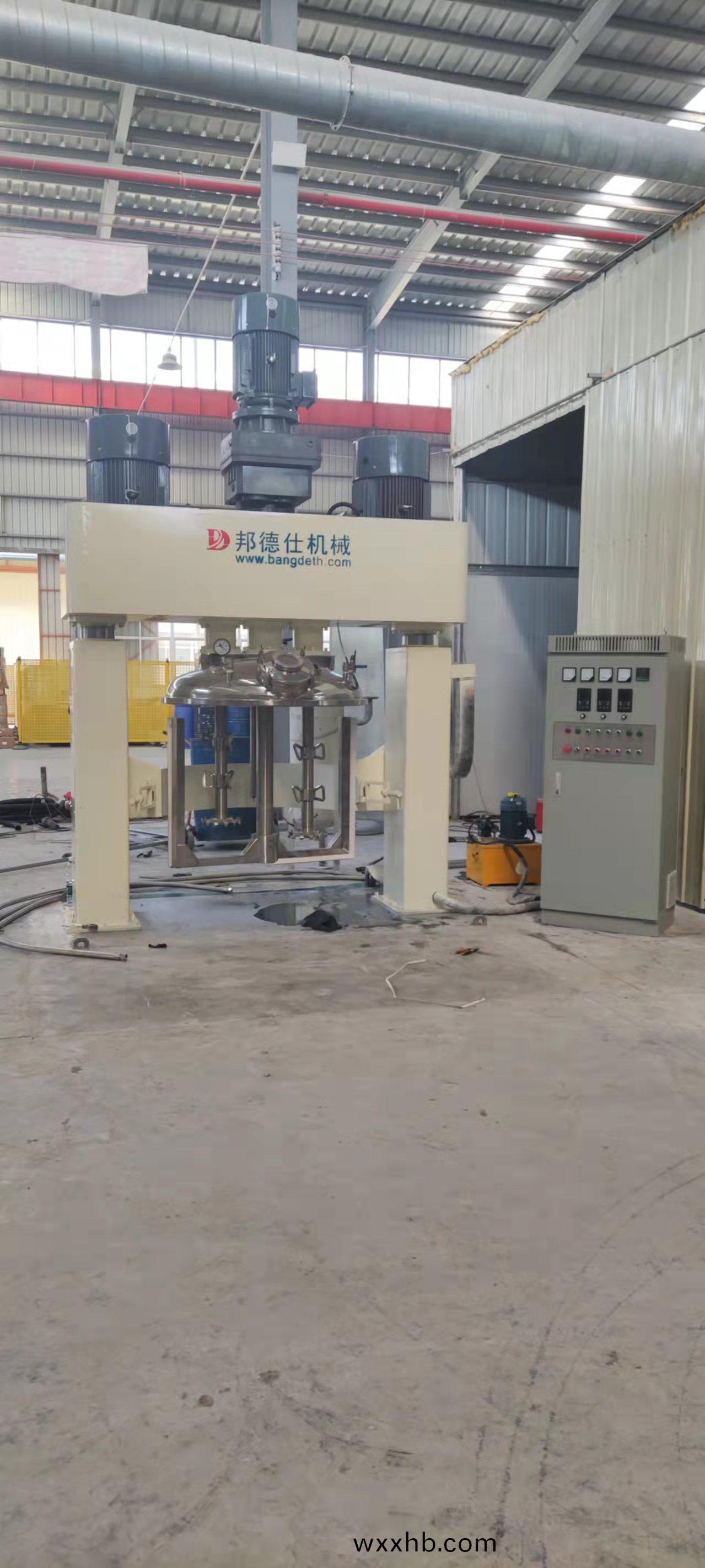 設備(bei)上的(de)軸(zhou)承如(ru)何(he)加註(zhu)